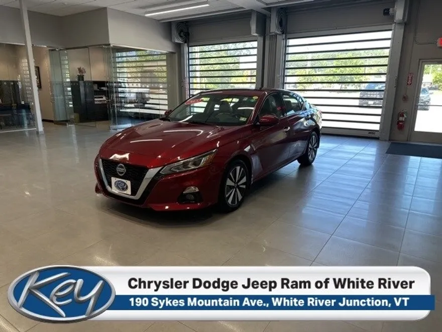 2022 Nissan Altima 2.5 SL photo 1