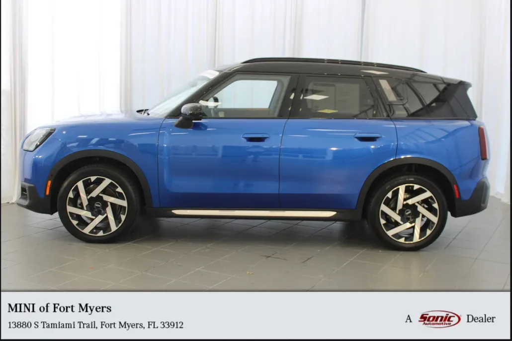 2025 Mini Countryman S photo 1