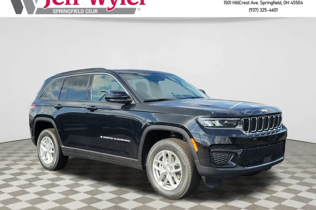 2025 Jeep Grand Cherokee Laredo photo 1