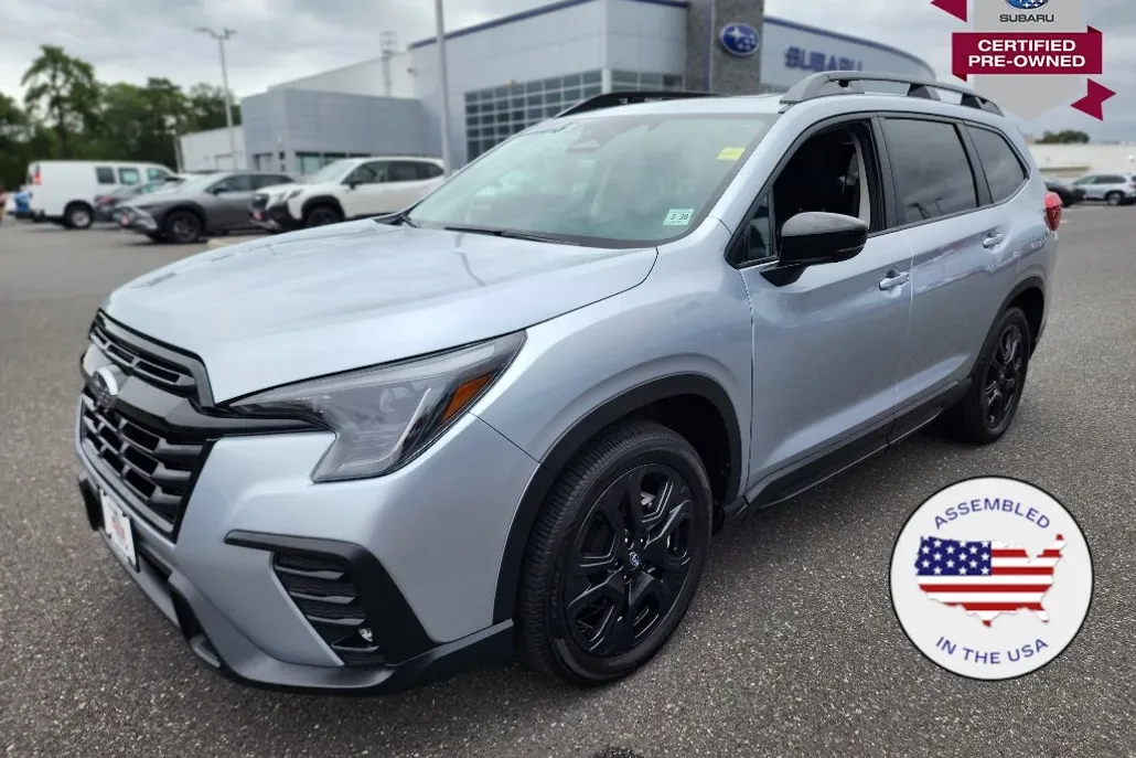 2025 Subaru Ascent Onyx Edition Touring photo 1