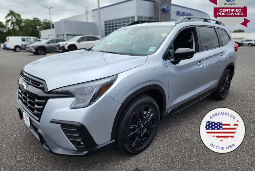 2025 Subaru Ascent Onyx Edition Touring photo 1