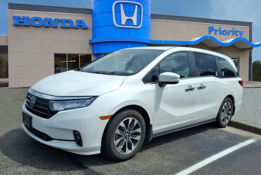 2023 Honda Odyssey EX-L photo 1