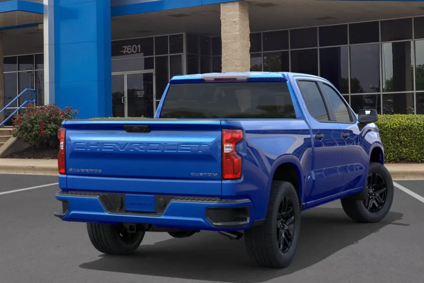 2026 Chevrolet Silverado 1500 Custom photo 1