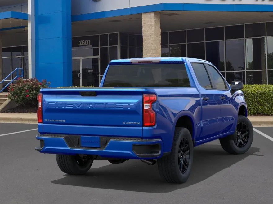 2026 Chevrolet Silverado 1500 Custom photo 1