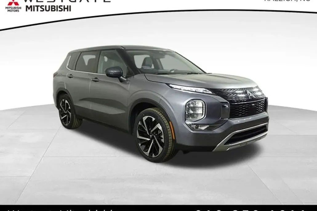 2022 Mitsubishi Outlander SE photo 1