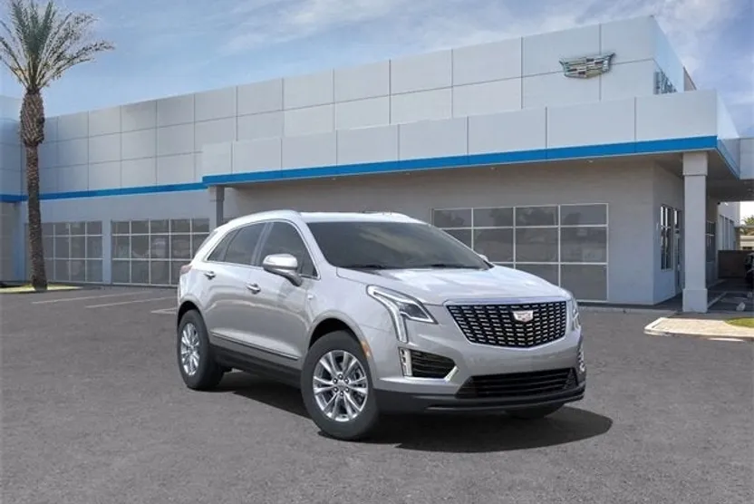 2025 Cadillac XT5 Luxury photo 1