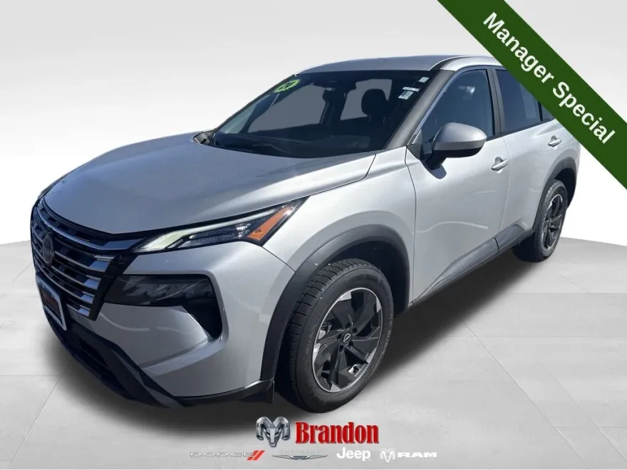 2024 Nissan Rogue SV photo 1