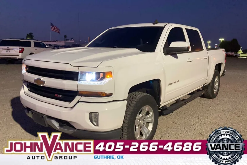 2018 Chevrolet Silverado 1500 LT photo 1