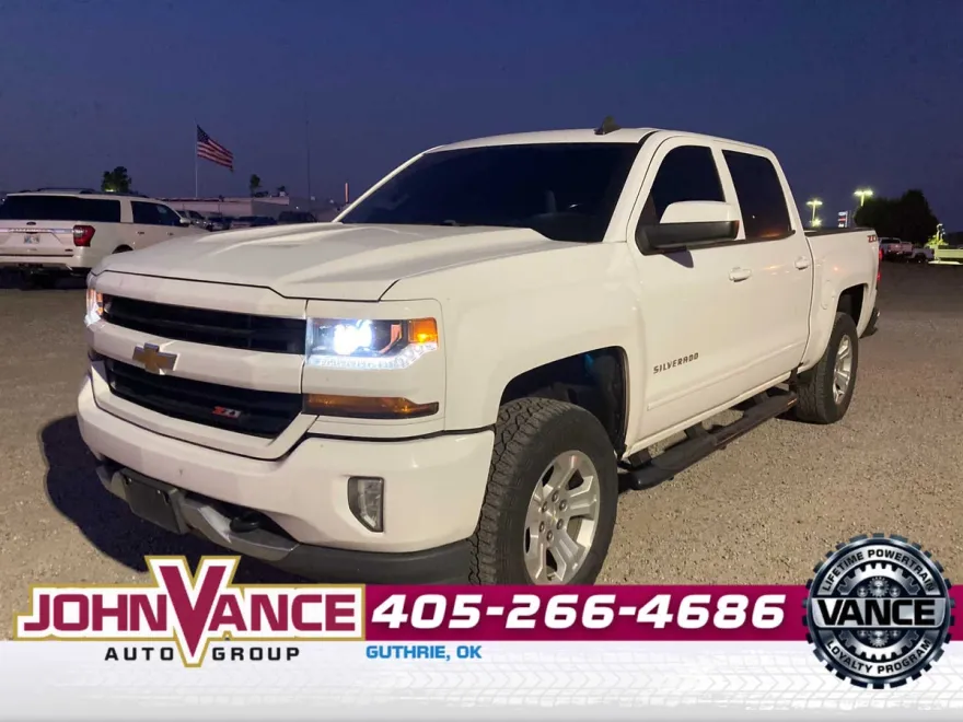 2018 Chevrolet Silverado 1500 LT photo 1