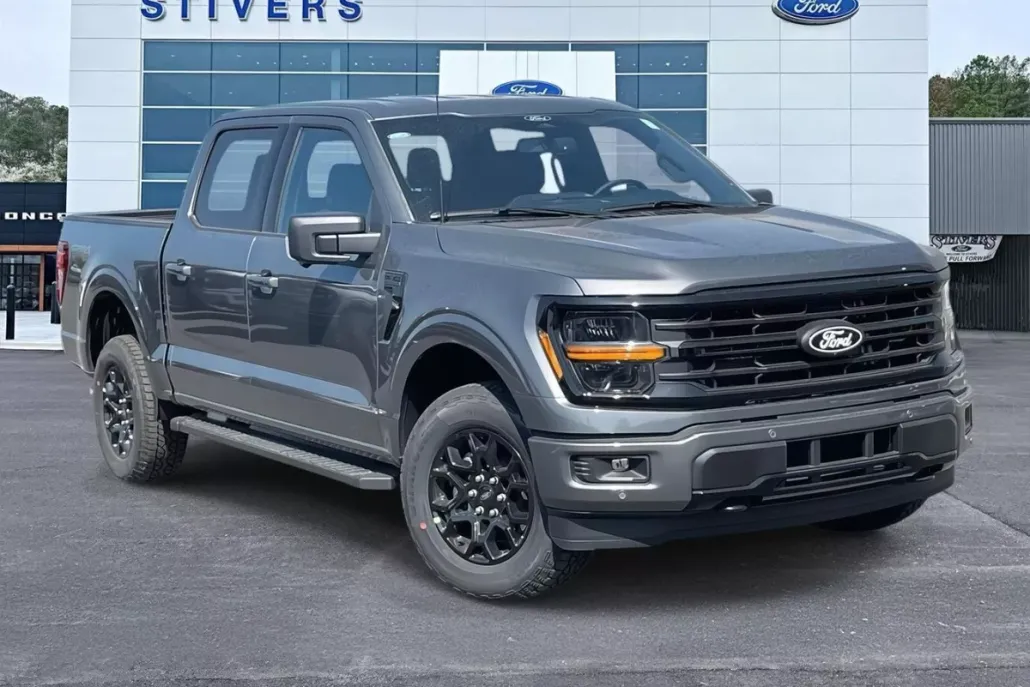 2025 Ford F-150 XLT photo 1