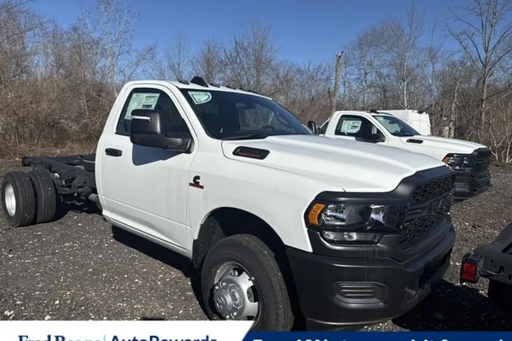 2024 Ram 3500 Tradesman photo 1