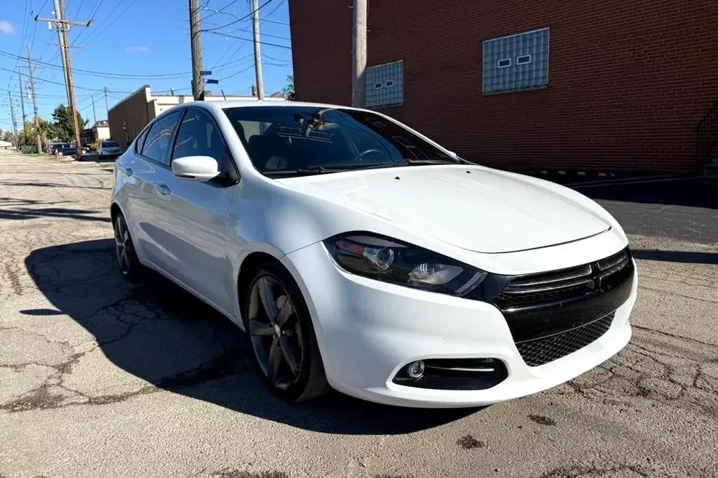 2015 Dodge Dart GT photo 1
