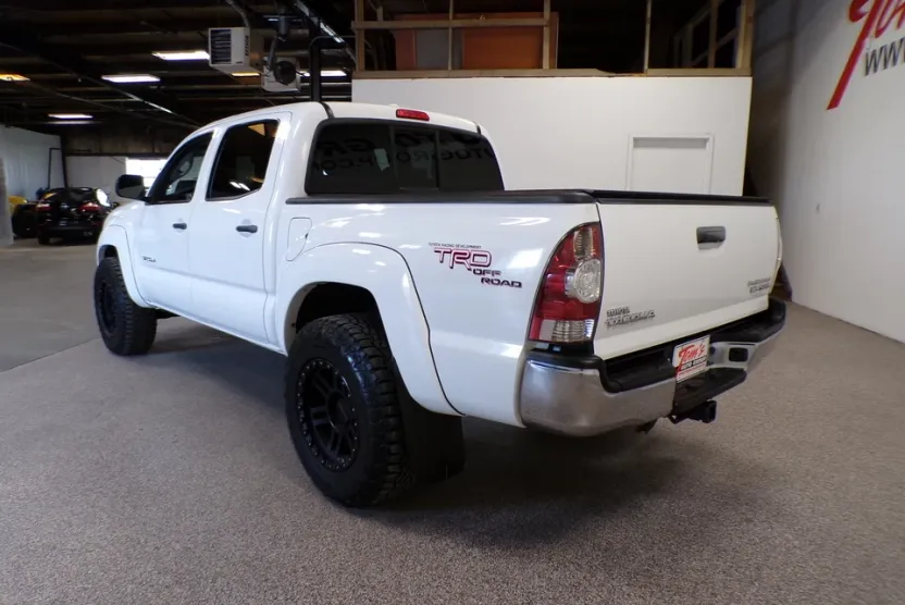 2010 Toyota Tacoma PreRunner photo 1