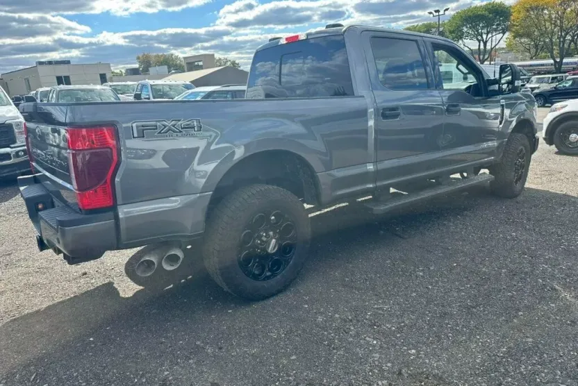 2022 Ford F-250 XLT photo 1