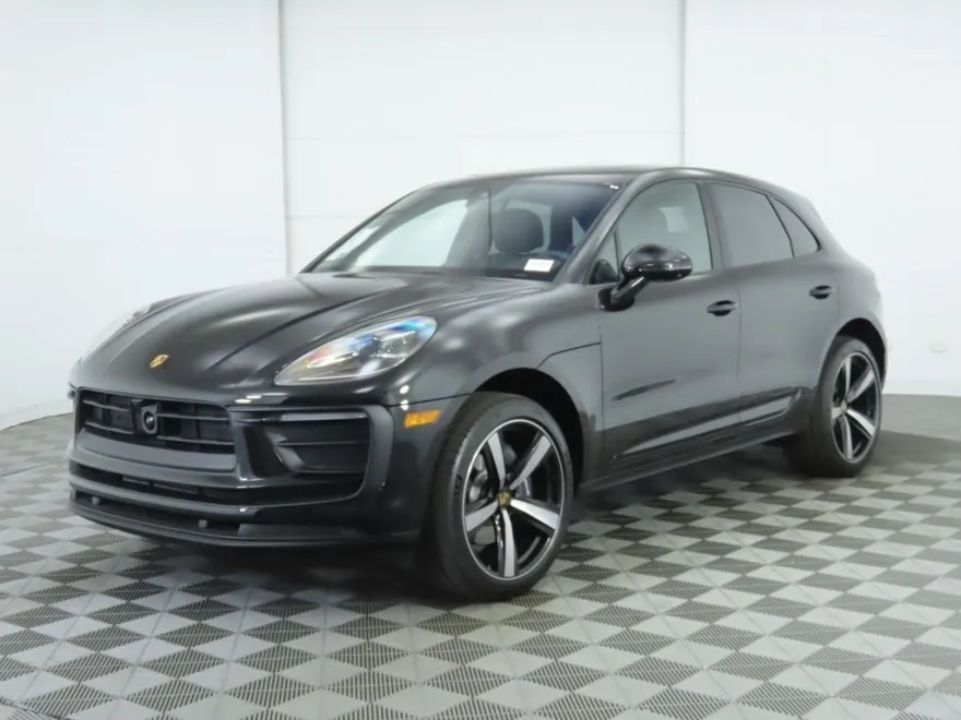 2025 Porsche Macan Base photo 1
