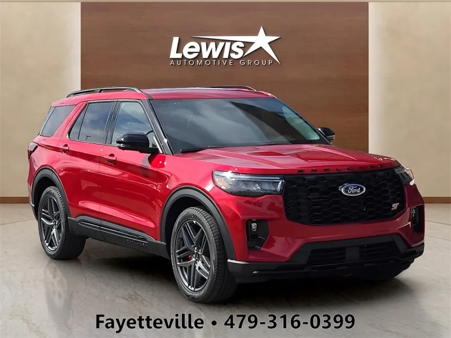 2025 Ford Explorer ST photo 1