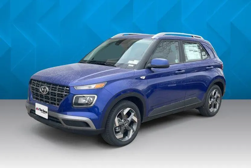 2025 Hyundai Venue SEL photo 1
