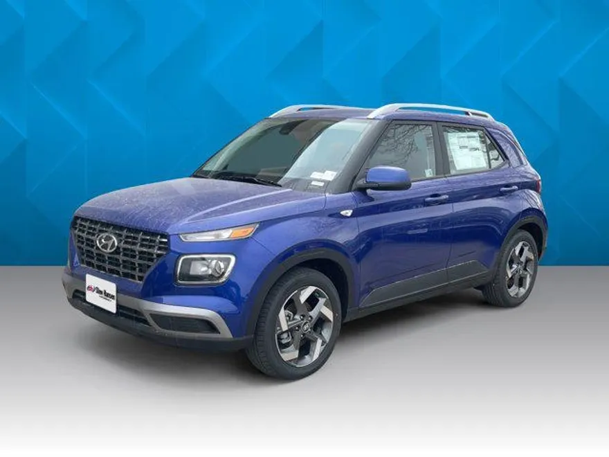 2025 Hyundai Venue SEL photo 1