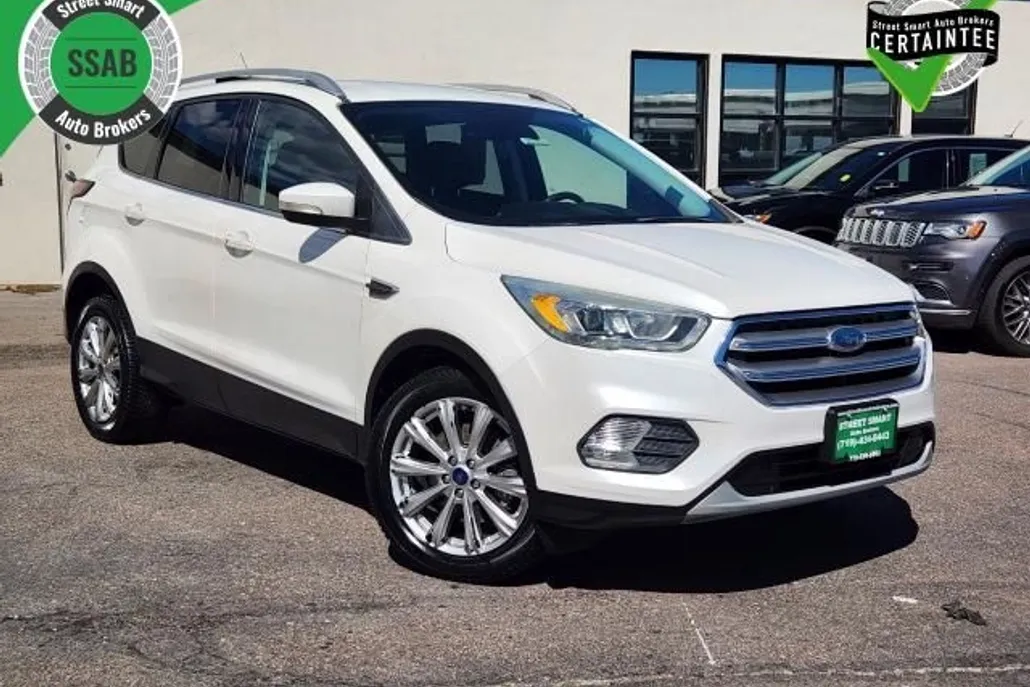 2017 Ford Escape Titanium photo 1