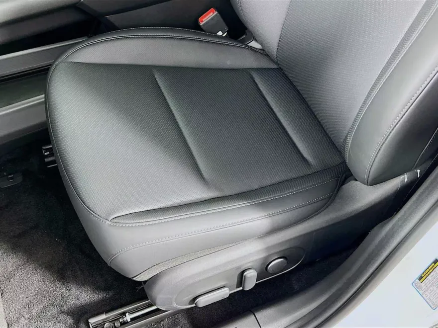 2025 Hyundai Ioniq 6 SEL photo 1