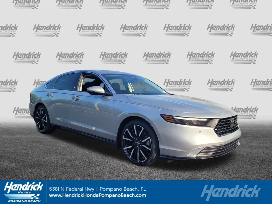 2024 Honda Accord Touring photo 1
