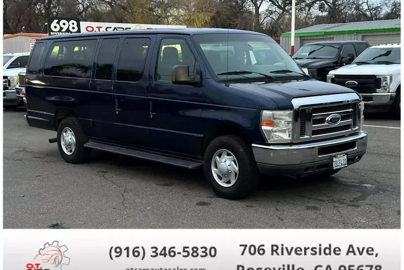 2013 Ford E-350 photo 1