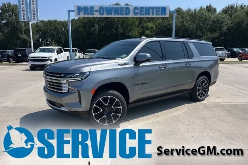 2022 Chevrolet Suburban High Country photo 1