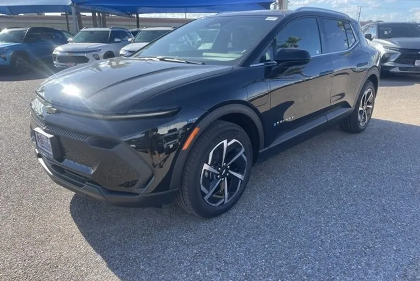 2026 Chevrolet Equinox EV 1LT photo 1