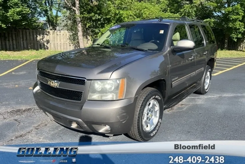 2011 Chevrolet Tahoe LT photo 1