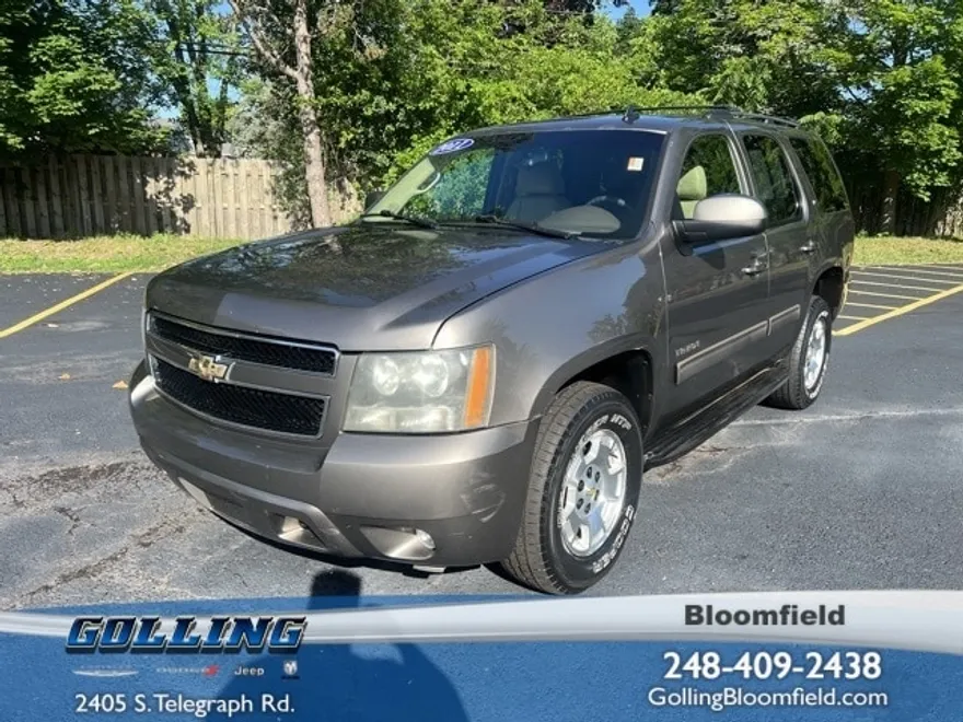 2011 Chevrolet Tahoe LT photo 1