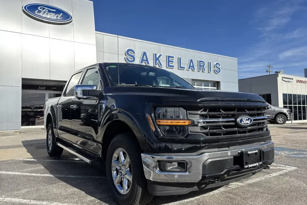 2024 Ford F-150 XLT photo 1