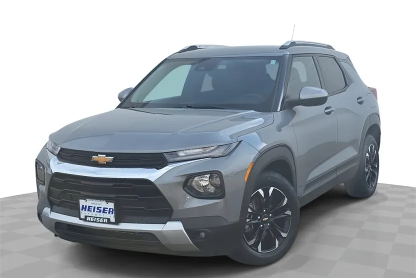 2023 Chevrolet Trailblazer LT photo 1