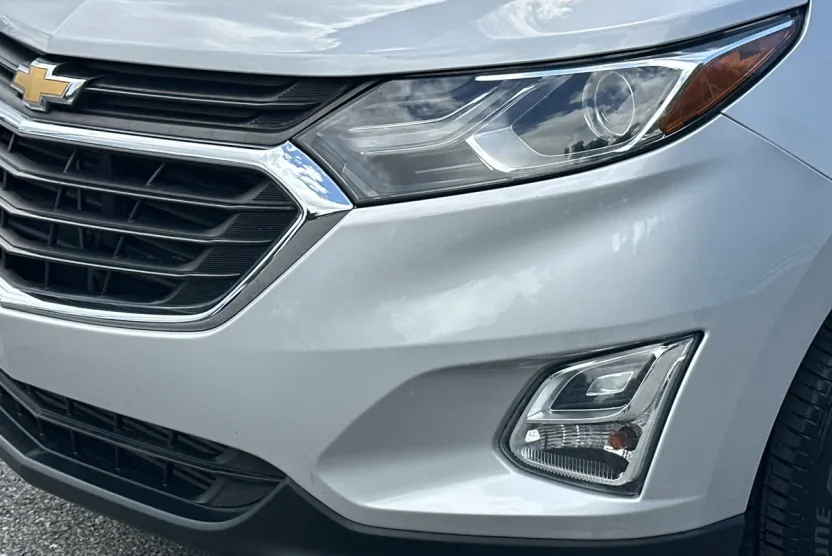 2018 Chevrolet Equinox LT photo 1