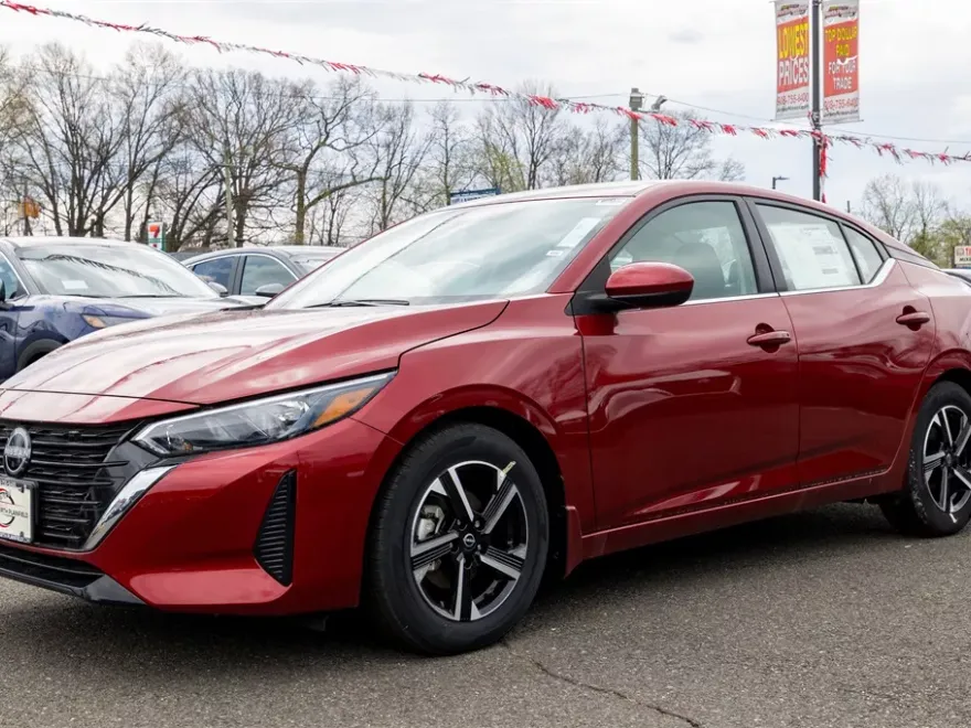 2024 Nissan Sentra SV photo 1