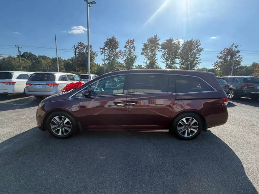 2016 Honda Odyssey Touring Elite photo 1
