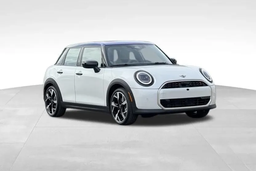 2026 Mini Cooper 4 Door Hardtop photo 1