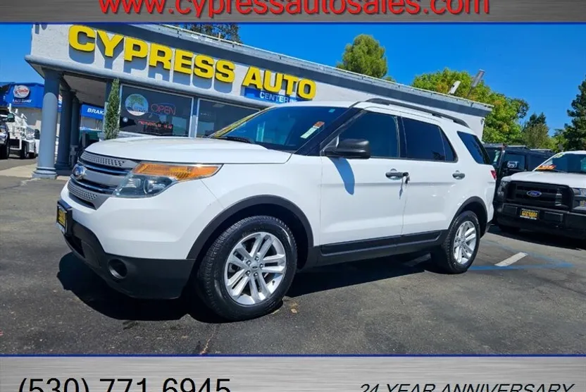 2015 Ford Explorer Base photo 1