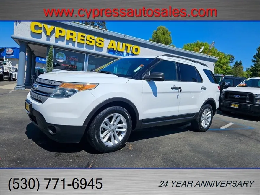 2015 Ford Explorer Base photo 1