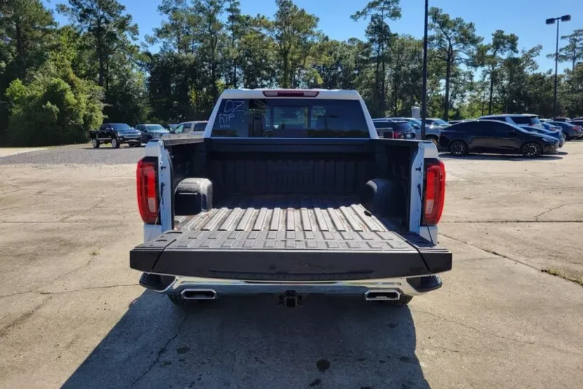 2026 Gmc Sierra 1500 SLT photo 1
