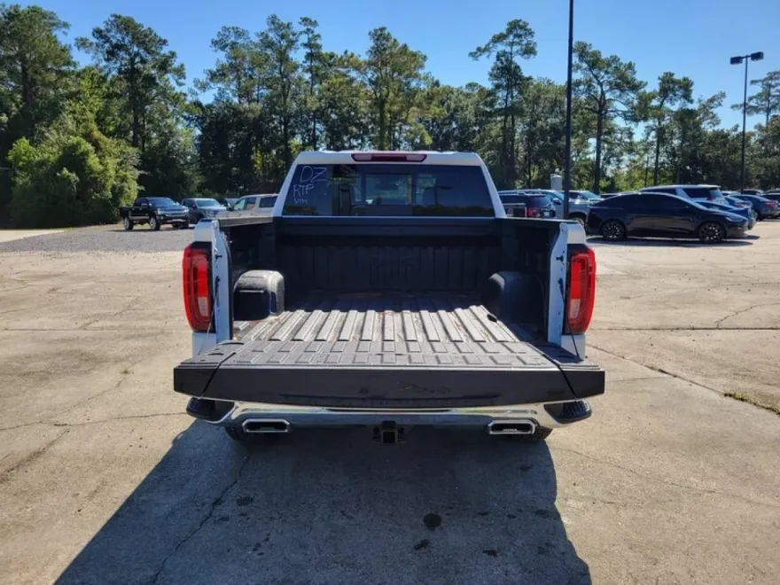 2026 Gmc Sierra 1500 SLT photo 1