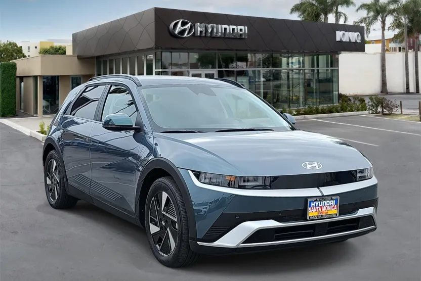 2025 Hyundai Ioniq 5 SEL photo 1