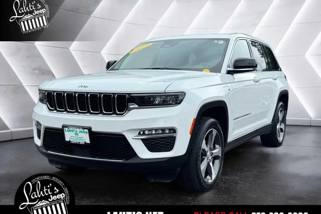 2023 Jeep Cherokee 4xe photo 1