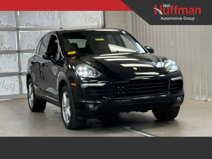 2017 Porsche Cayenne S photo 1