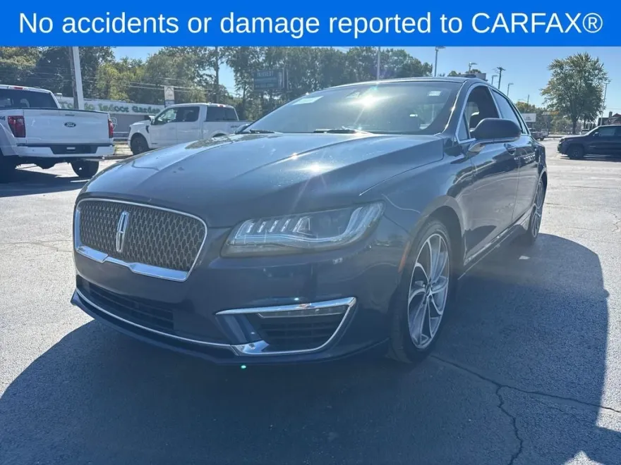 2017 Lincoln MKZ Reserve photo 1
