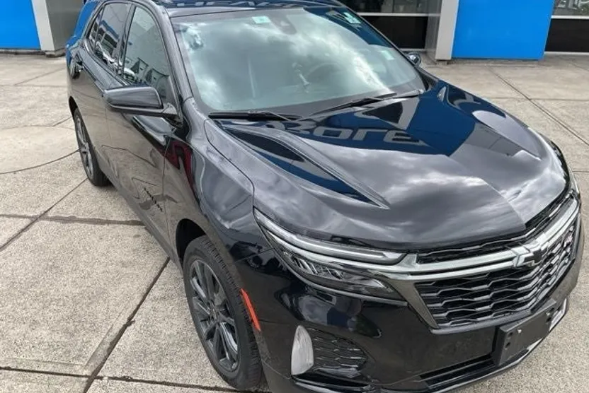2023 Chevrolet Equinox RS photo 1