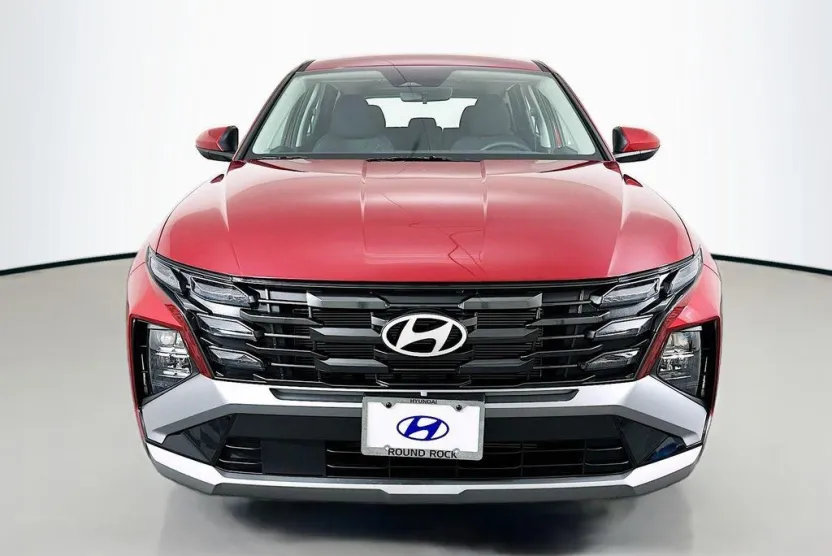 2026 Hyundai Tucson SE photo 1