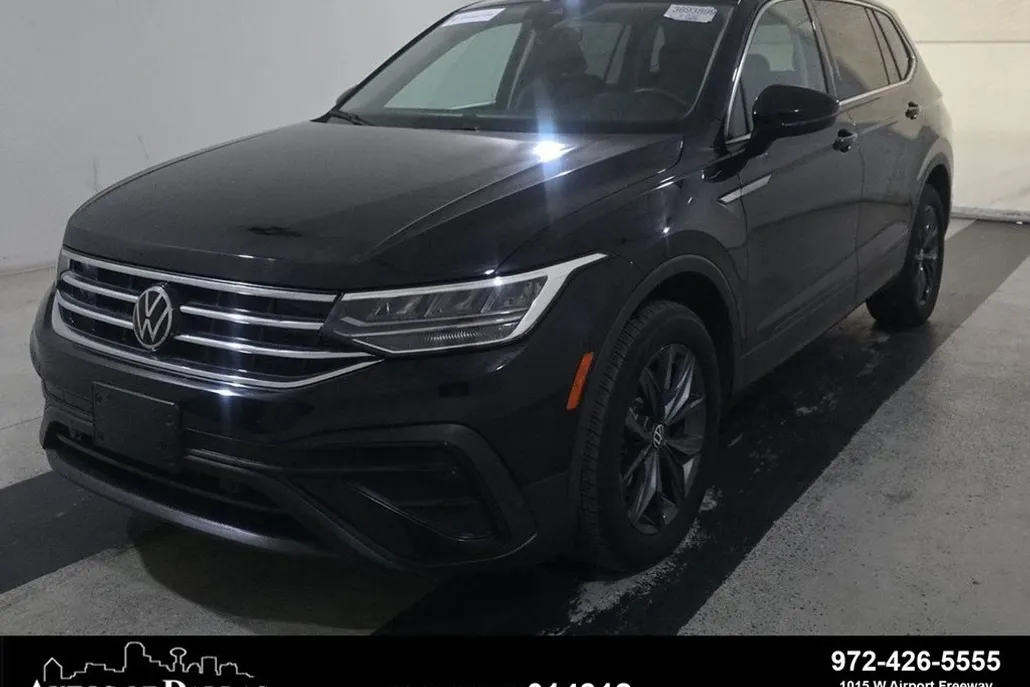 2022 Volkswagen Tiguan SE photo 1