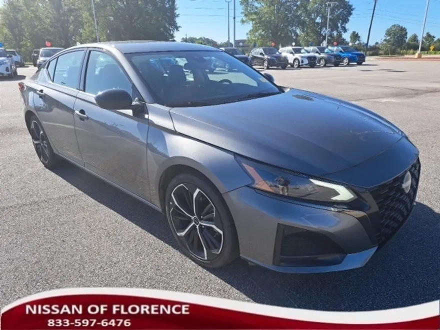 2024 Nissan Altima 2.5 SR photo 1