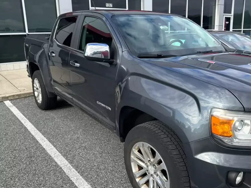 2017 Gmc Canyon SLT photo 1