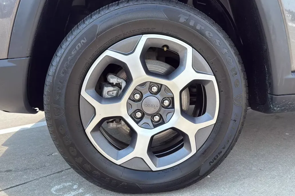2022 Jeep Compass Trailhawk photo 1